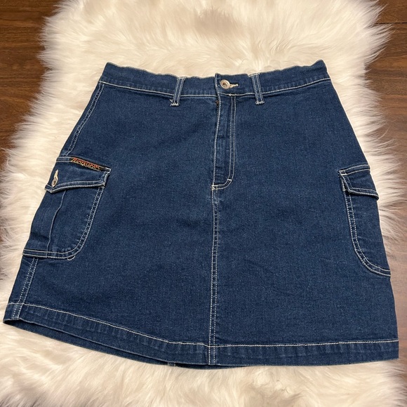 NO EXCUSES Vintage Y2K Cargo Pocket Denim Skirt - Picture 4 of 11